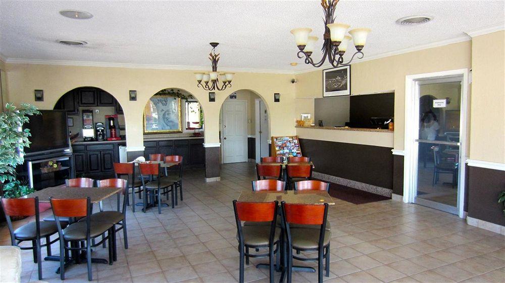Americas Best Value Inn & Suites Brenham Ngoại thất bức ảnh