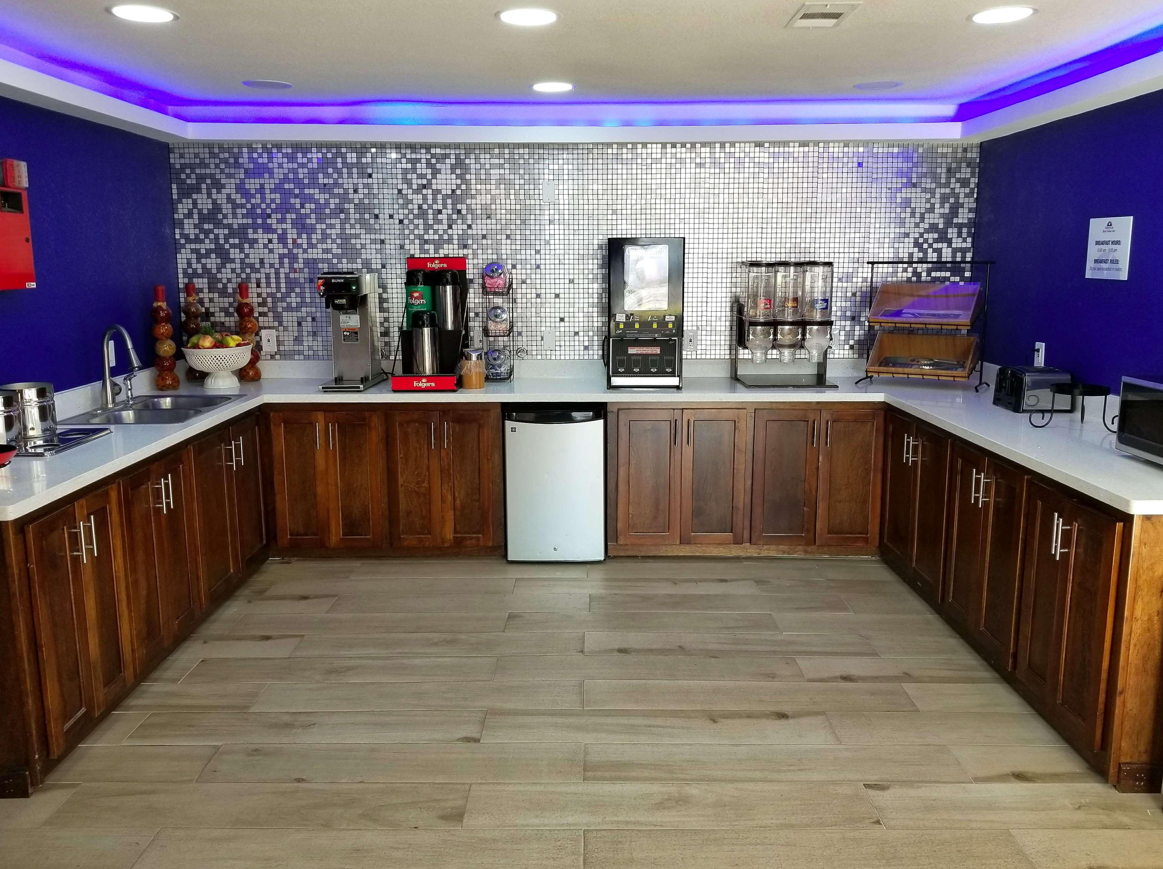 Americas Best Value Inn & Suites Brenham Ngoại thất bức ảnh