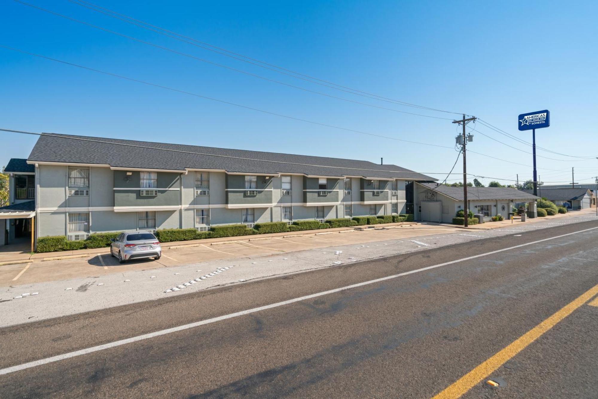 Americas Best Value Inn & Suites Brenham Ngoại thất bức ảnh