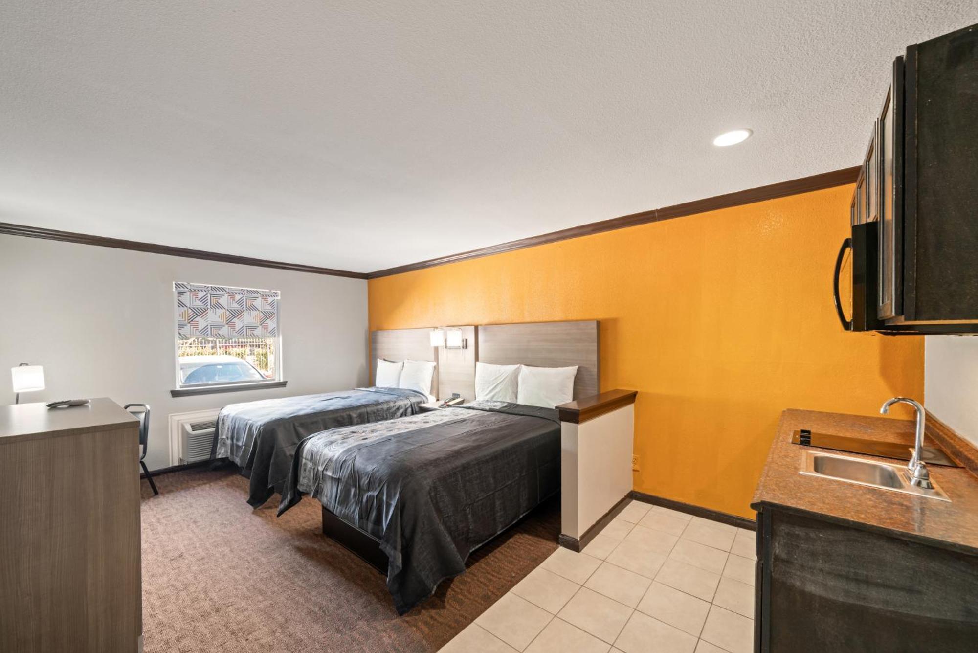Americas Best Value Inn & Suites Brenham Ngoại thất bức ảnh